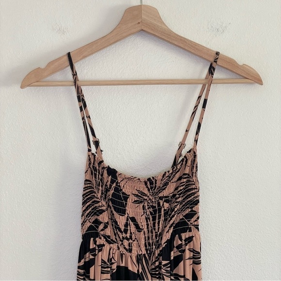 Wild Fable Smocked Midi Beach Dress Tropical Palm Print Clay Black XS - Picture 5 of 12